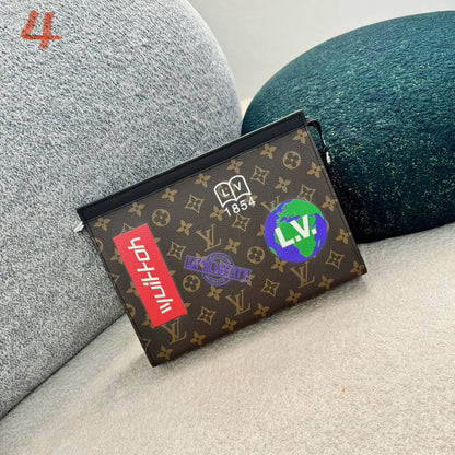 Clutch Bag
65 dhs✅
with box

Zain137
♥️♥️♥️