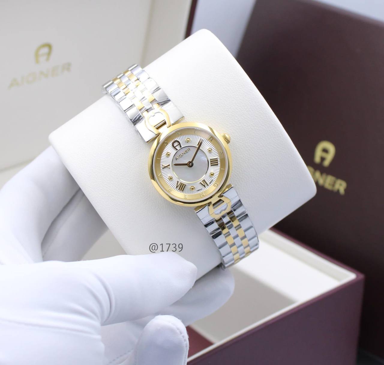 AIGNER FOR WOMEN BATTERY

260 dhs🪙🌨️

Zain58
♥️♥️♥️