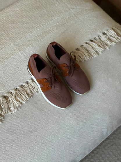 Loro Piana
Super Master
Size 36 to 41
450 dhs💛

Zain288
♥️♥️♥️