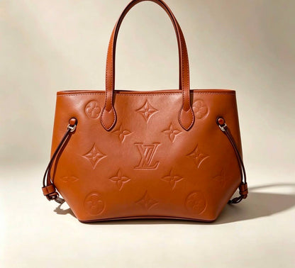 LV
105 dhs✅
High-quality with box

Zain35
♥️♥️♥️
