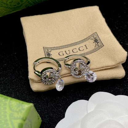 GUCCI EARRING
MASTER ✨💫
55 DHS💓
WITH BOX AND PAPER BAG🎁🛍️

Zain89
♥️♥️♥️