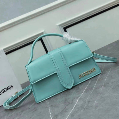 JACQUEMUS 

COPY ONE 

RESTOCK 

WITH BOX 

BIG SIZE  220 DHS……
(Leather)

Zain295
♥️♥️♥️♥️