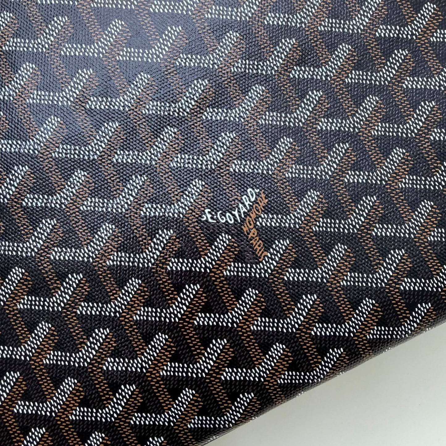 GOYARD
 HAND BAG POUCH UNISEX GOOD QUALITY WITH BOX
85 dhs✅

Zain39
♥️♥️♥️