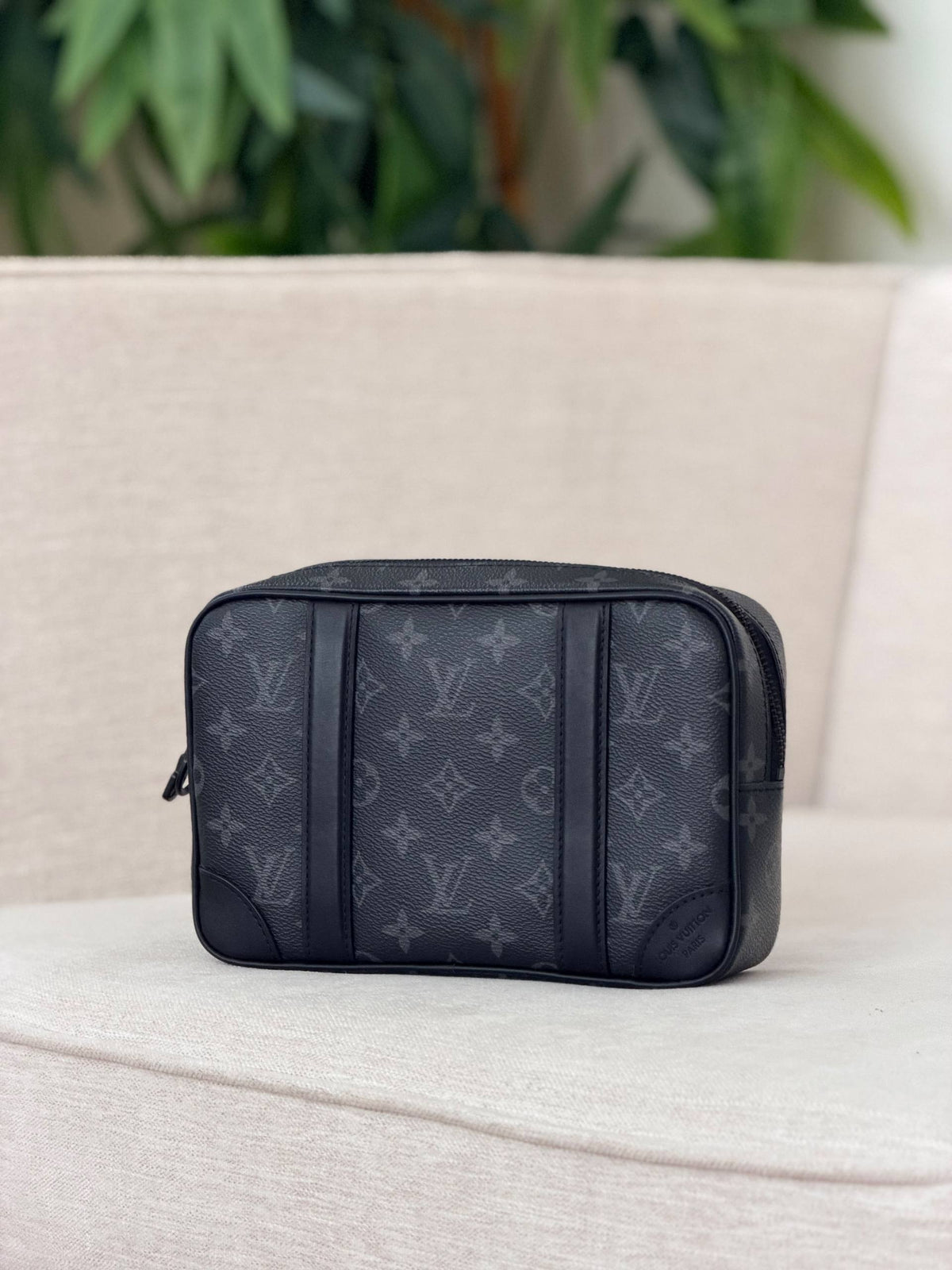 NEW COLLECTION
BRAND- LOUIS VUITTON 
POUCH
SUPER MASTER QUALITY 
WITH PAPER BAG

For Price 👇 WhatsApp✅
0568585901 
0507557372
0552275751 Owner Zain 👌

Zain267
♥️♥️♥️