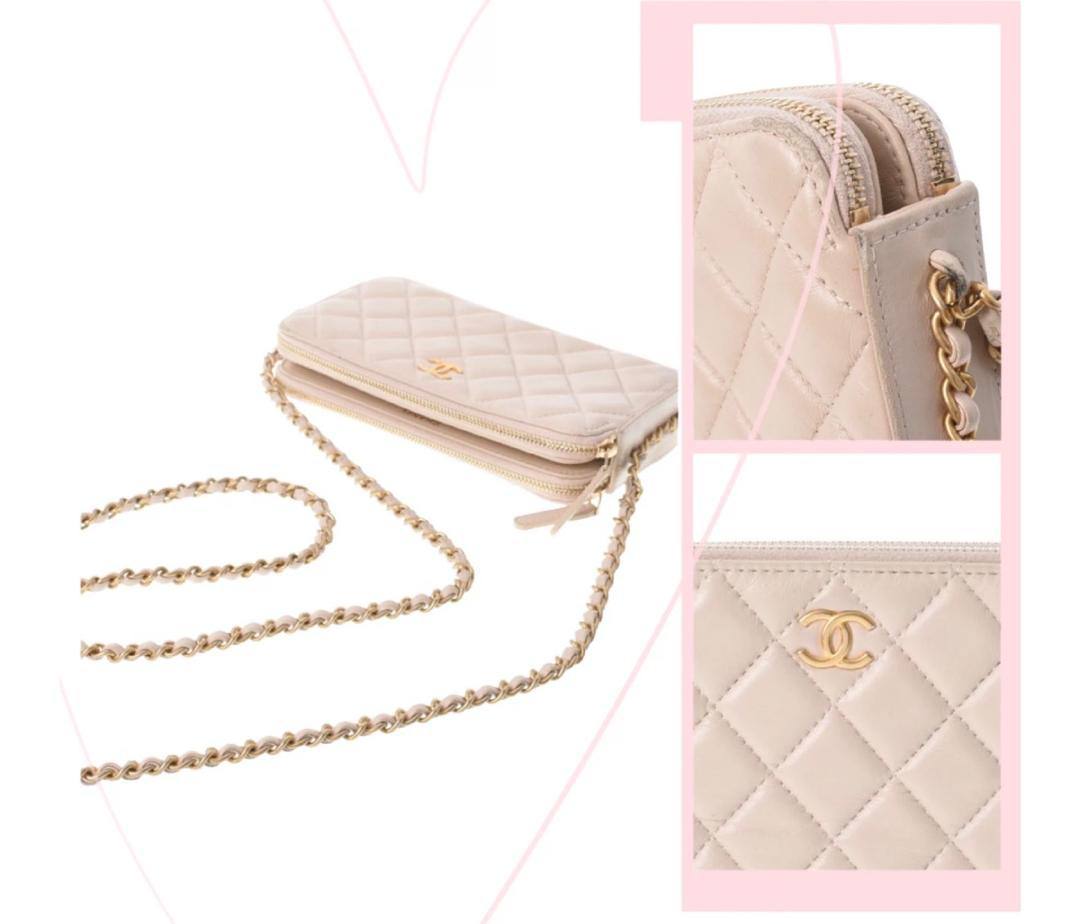 Chanel

90 dhs❣️ 

with box
🎁🎁🎁

size ，cm21

Zain26
♥️♥️♥️