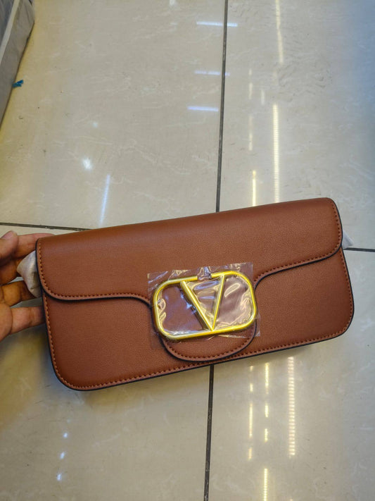 Valentino
140 dhs🪙🌨️

Zain10
♥️♥️♥️