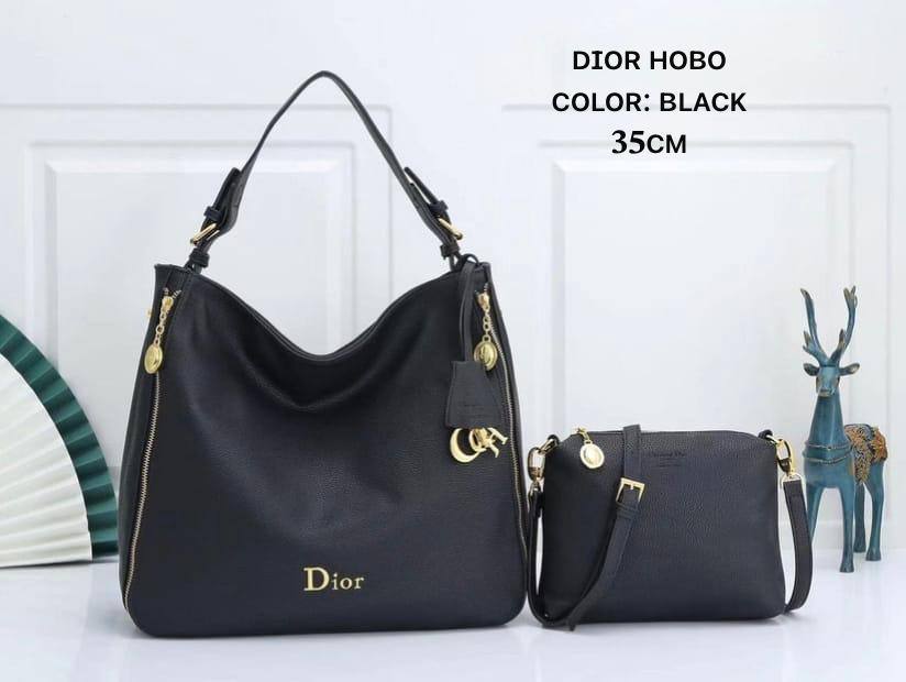 CHRISTIAN DIOR 
ʜᴏʙᴏ  ɢᴏʟᴅᴛᴏɴᴇ
ᴡɪᴛʜ ʟᴏɴɢ sᴛʀᴀᴘ/ ᴘᴏᴜᴄʜ
sᴏғᴛ ʟᴇᴀᴛʜᴇʀ 
sɪᴢᴇ:𝟑𝟓ᴄᴍ
110 dhs🇦🇪

Zain56
♥️♥️♥️