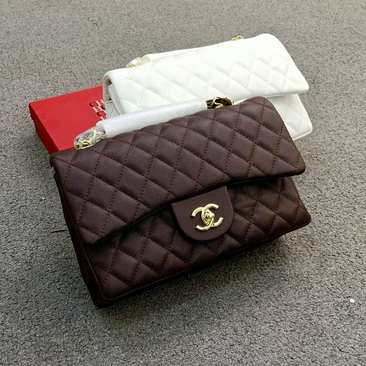 Chanel
100 dhs🇦🇪🇦🇪
size 25cm

Zain26
♥️♥️♥️