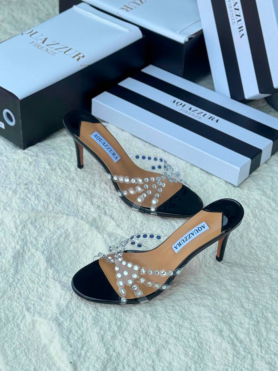 AQUAZZURA 
Size  36-41
120 dhs🇦🇪🇦🇪

Zain21
♥️♥️♥️