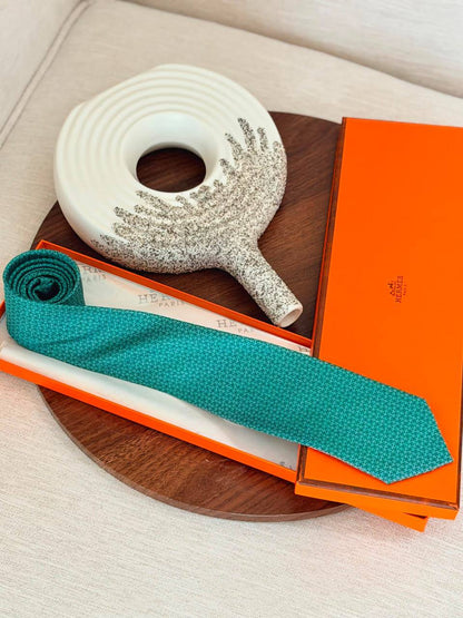 HERMES 
SUIT TIE 
*SUPER MASTER QUALITY ❗*
230 dhs✅
*BOX WITH  PAPERBAG❗*

Zain267
♥️♥️♥️
