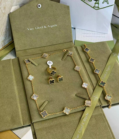 VCA Set
NECKLACE
BRACELET
EARRING
RING
WITH GOOD BOX AND PAPER BAG 🎁🛍️250 DHS🇦🇪🇦🇪

WITH SAME BOX AND PAPER BAG 🎁🛍️330 DHS🇦🇪🇦🇪

Zain89
♥️♥️♥️