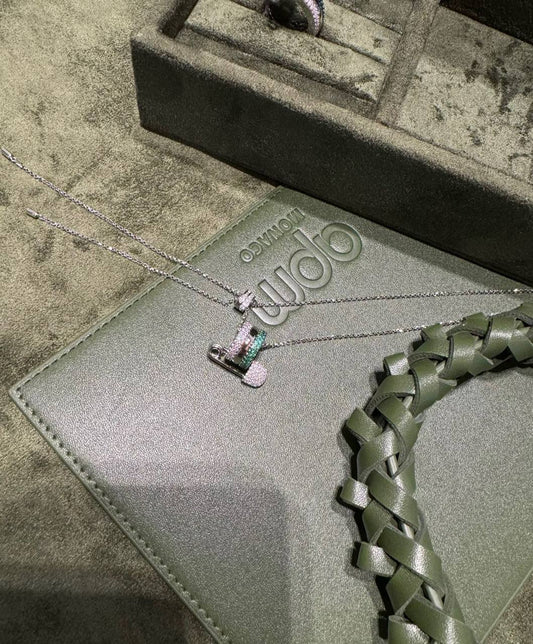 APM Set 💐
Necklace 
Earrings 
Bangle 
Ring 💍 

*Master quality* 🍁
240 dhs🪙💕 normal box
270 dhs🪙💕 master box 🗃️

Zain48
♥️♥️♥️