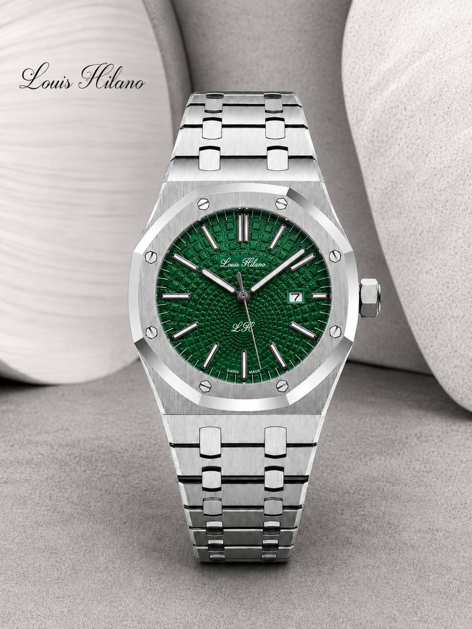 Louis Hilano watch for men good quality 
260 dhs✅

Zain59
♥️♥️♥️