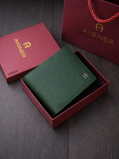 AIGNER WALLET MASTER QUALITY
65 dhs🇦🇪🇦🇪

Zain58
♥️♥️♥️