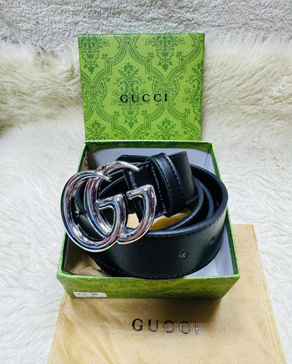 Belt for Man
Wide：4.0 cm
Long：115/120/125 cm
With box 
30 dhs🇦🇪🇦🇪

Zain136
♥️♥️♥️