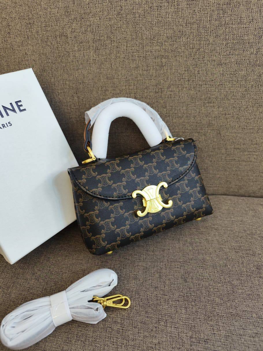 Bottega

100 dhs

with box
size 24cm

Zain26