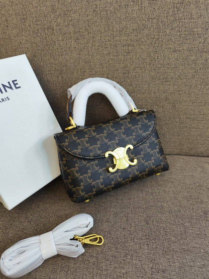 Bottega

100 dhs

with box
size 24cm

Zain26