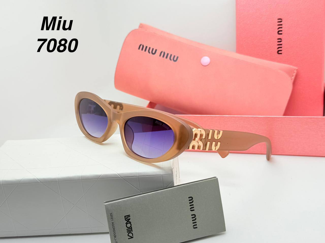 Miu Miu
70 dhs🌺

Zain126
♥️♥️♥️