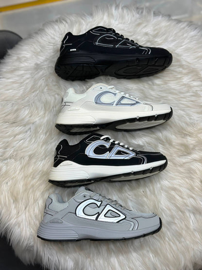 Dior 

Size:40 to 45
150 dhs🇦🇪🇦🇪

Zain241
♥️♥️♥️