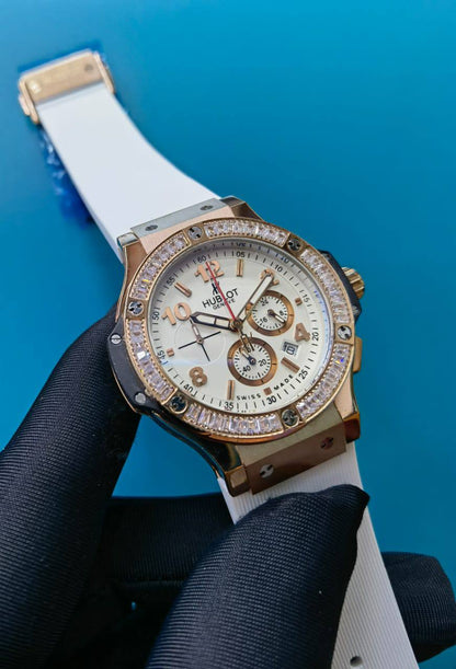 Hublot Ladies
230 dhs🪙🌨️

Zain25
♥️♥️♥️