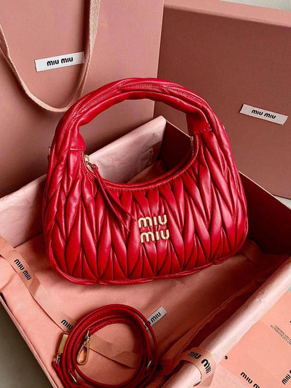 miumiu model, 
good quality, 

comes with box,  
🎁🎁🎁

size...23 * 11 cm 
95 dhs❣️

Zain12
♥️♥️♥️
