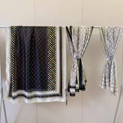 Silk scarf 
40 dhs✅

Zain93
♥️♥️♥️