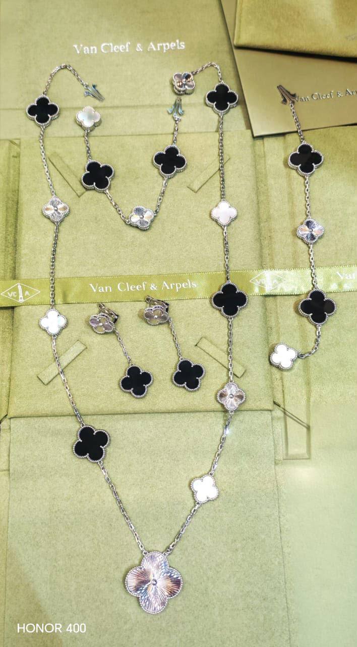 Vca set

280 dhs

Zain122
♥️♥️♥️