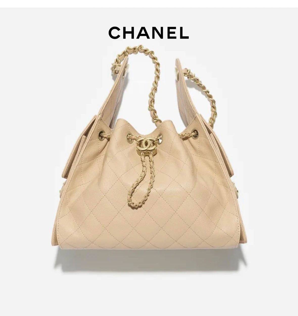 ❤️ Chanel 25C hobo
1️⃣ First quality
Size : 28 * 13 * 35 cm
110 dhs❣️

Zain115
♥️♥️♥️