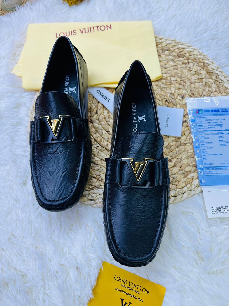 LV - Gucci - Fendi - Armani
High quality 
size 40-46 
250 dhs🪙
Master

Zain132
♥️♥️♥️