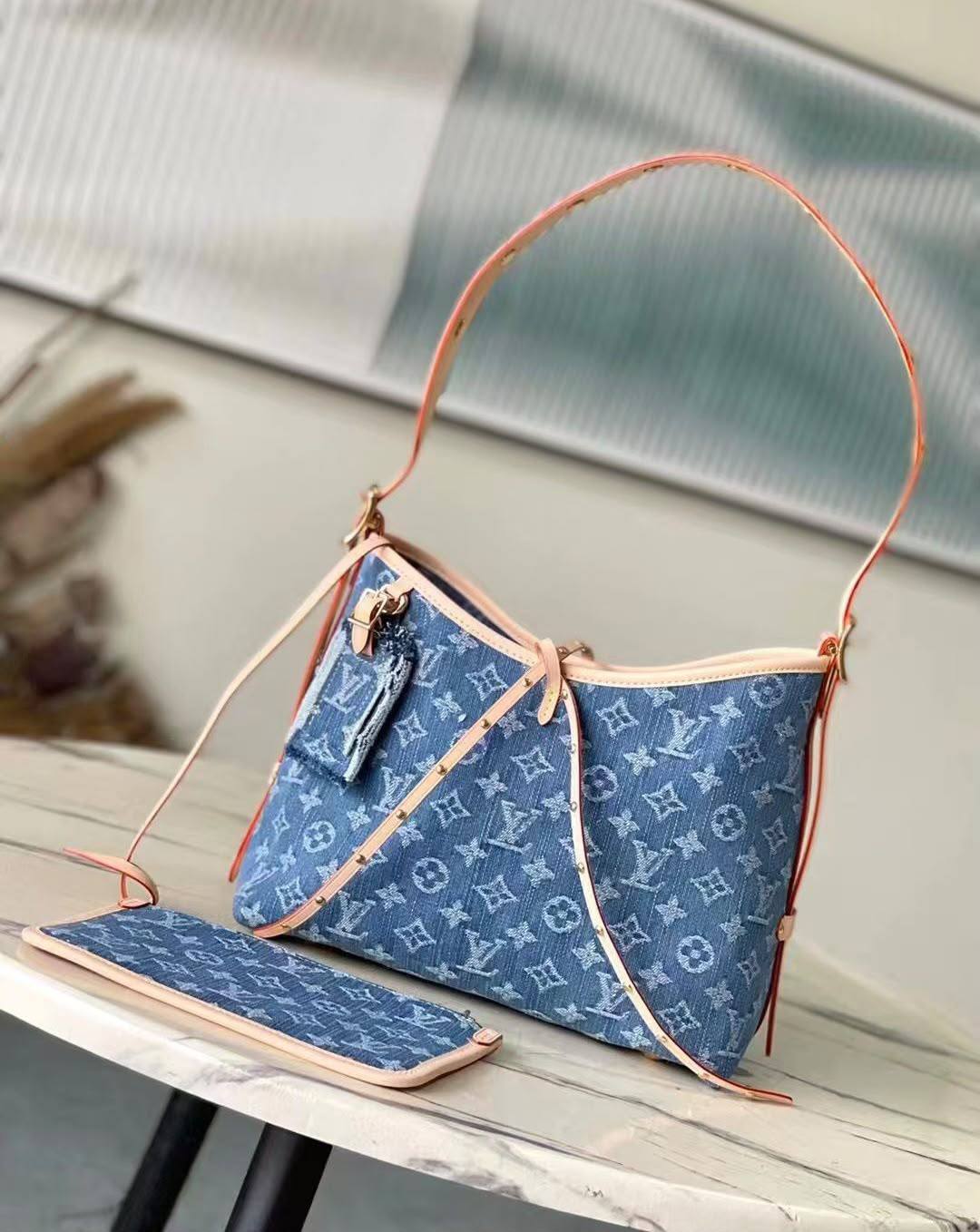 LV CarryAll PM 
Tote Bag✅

size 29 cm

For Price 👇 WhatsApp✅
0568585901 
0507557372
0552275751 Owner Zain 👌

Zain274
♥️♥️♥️