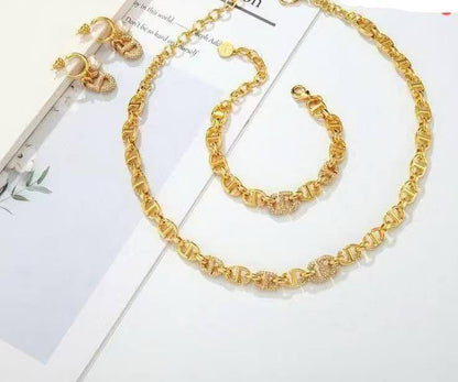 Dior CD set* 🎊
Necklace 
Earrings 
Bracelet 
Master quality 🦋

170 dhs❣️
normal box 📦

Zain48
♥️♥️♥️