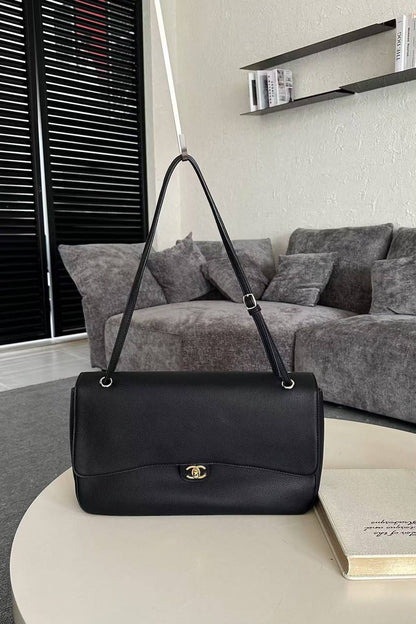 Chanel

38cm 

125 dhs🇦🇪🇦🇪

Zain143
♥️♥️♥️