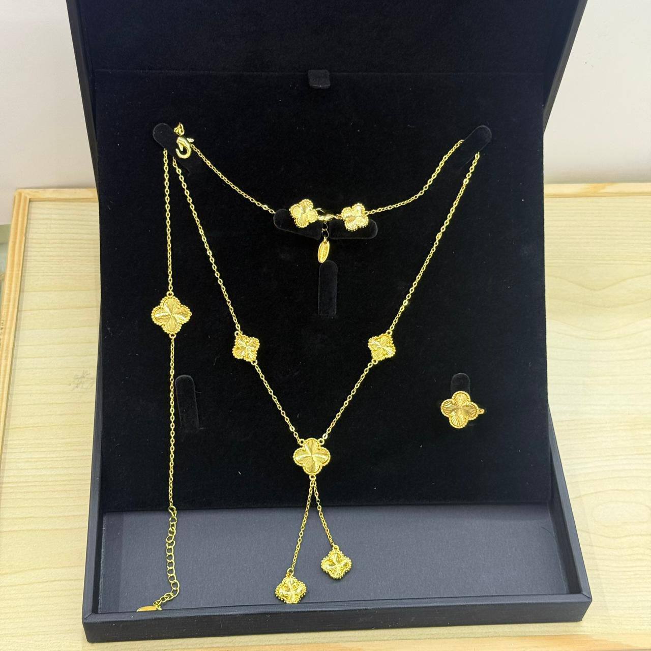 * FASHION JWELLERY•
50 dhs🌺

Zain263
♥️♥️♥️