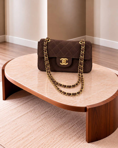 CHANEL  
SUPER MASTER QUALITY 
SIZE: 20 cm 
AVAILABLE 

For Price 👇 WhatsApp✅
0568585901 
0507557372
0552275751 Owner Zain 👌

Zain307
♥️♥️♥️