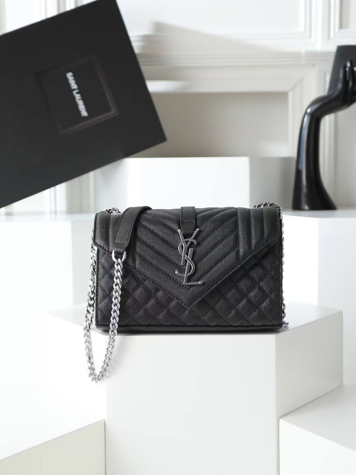 Ysl

270 dhs🇦🇪🇦🇪

Zain153
♥️♥️♥️