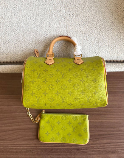 LV

25cm

For Price 👇 WhatsApp✅
0568585901 
0507557372
0552275751 Owner Zain 👌

Zain246
♥️♥️♥️