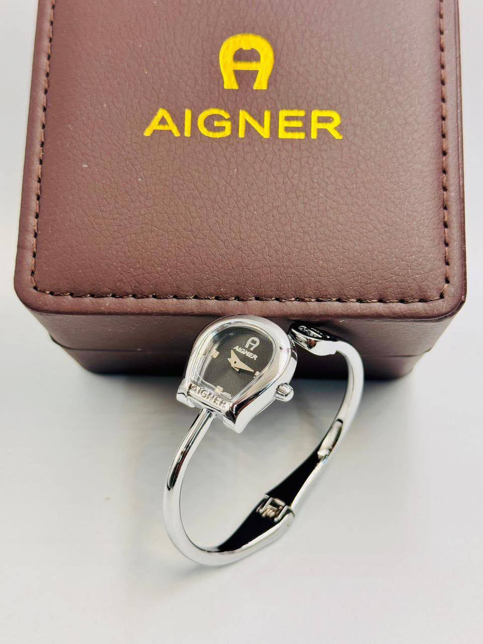 Aigner ladies
55 dhs✅

Zain08
♥️♥️♥️