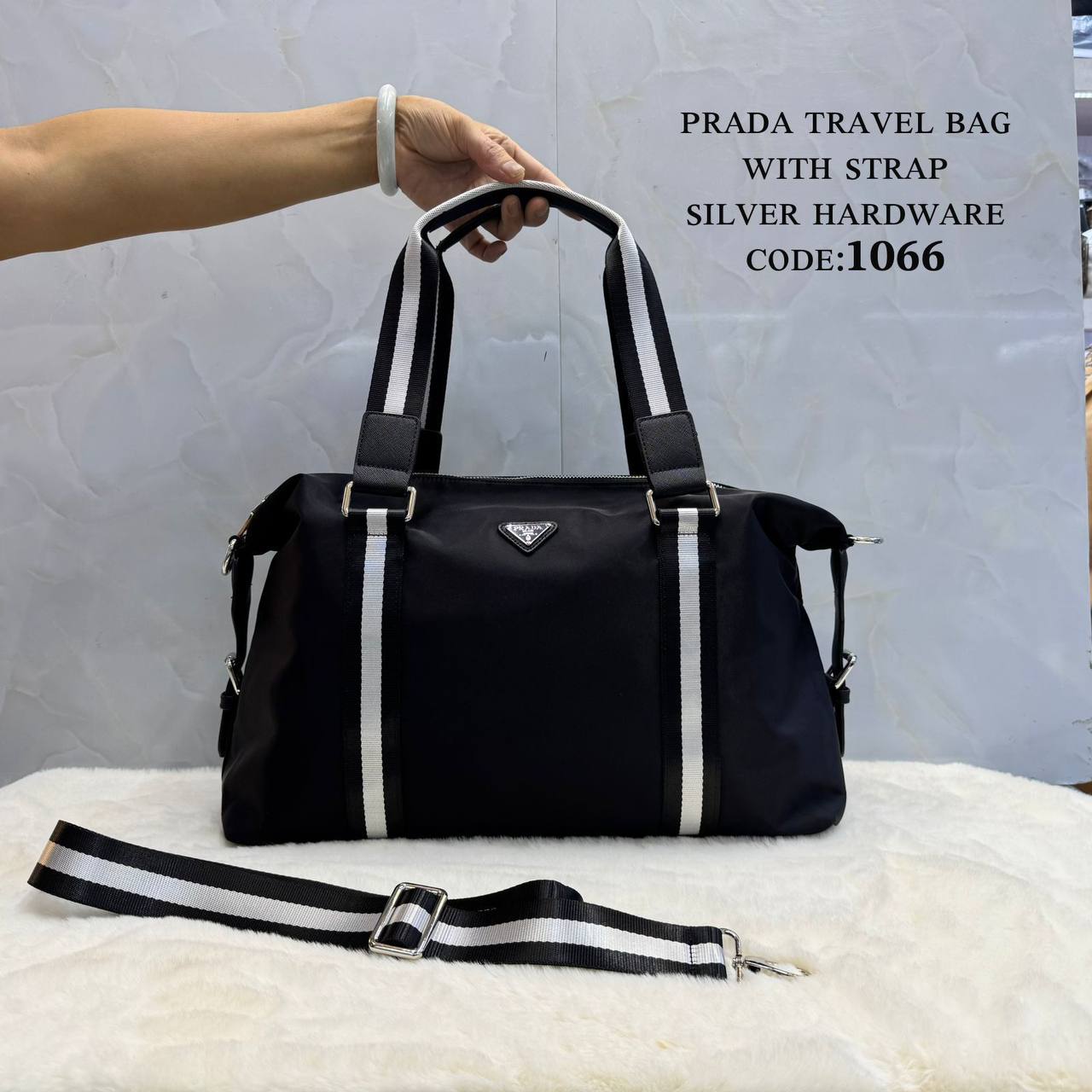 Prada ᴛʀᴀᴠᴇʟ ʙᴀɢ
ʜᴀɴᴅʙᴀɢ/ɢᴜɪᴛᴀʀ sᴛʀᴀᴘ 
sɪʟᴠᴇʀ ʜᴀʀᴅᴡᴀʀᴇ 
ᴡᴀᴛᴇʀ ʀᴇsɪsᴛᴀɴᴛ 
ᴄᴏᴍᴘᴀʀᴛᴍᴇɴᴛ/ᴘᴏᴄᴋᴇᴛ ɪɴsɪᴅᴇ
Lɪɢʜᴛᴡᴇɪɢʜᴛ
ɴʏʟᴏɴ ᴍᴀᴛᴇʀɪᴀʟ 
120 dhs💓

Zain56
♥️♥️♥️