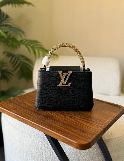 🌿💗*Louis Vuitton*😍🍃
    🌿💗*Super Master*😍🍃
          ❄️21 cm❄️

     🍃 😍🙃😍 💫
For Price 👇 WTSP Text Zain 0568585901

Zain246
♥️♥️♥️