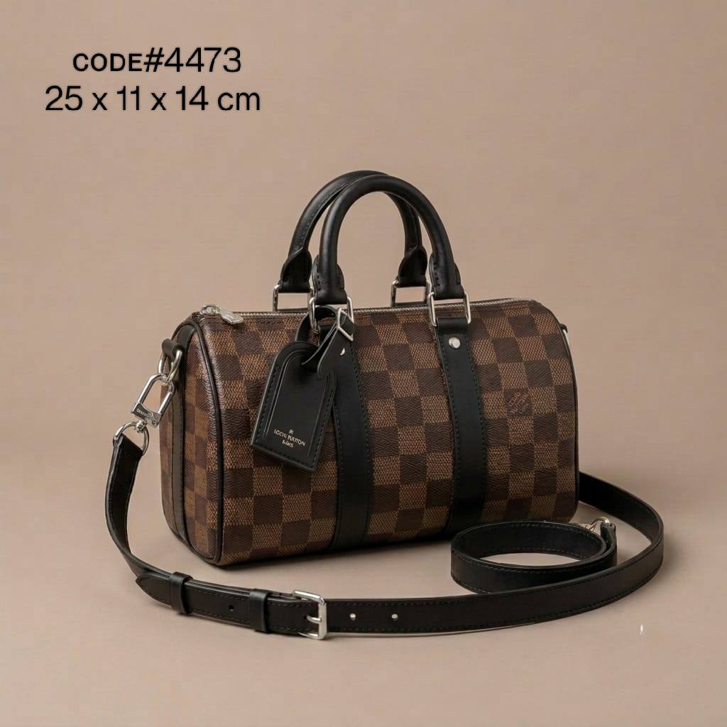 LV Unisex
ᴋᴇᴇᴘᴀʟʟ ʙᴀɴᴅᴏᴜʟɪᴇ̀ʀᴇ 25
ᴍᴏɴᴏɢʀᴀᴍ ᴄᴀɴᴠᴀs ʟᴇᴀᴛʜᴇʀ
sɪʟᴠᴇʀ ʜᴀʀᴅᴡᴀʀᴇ
sɪᴢᴇ : 25 cm
ᴡɪᴛʜ BOX
🎁🎁🎁

100 dhs✅

Zain31
♥️♥️♥️