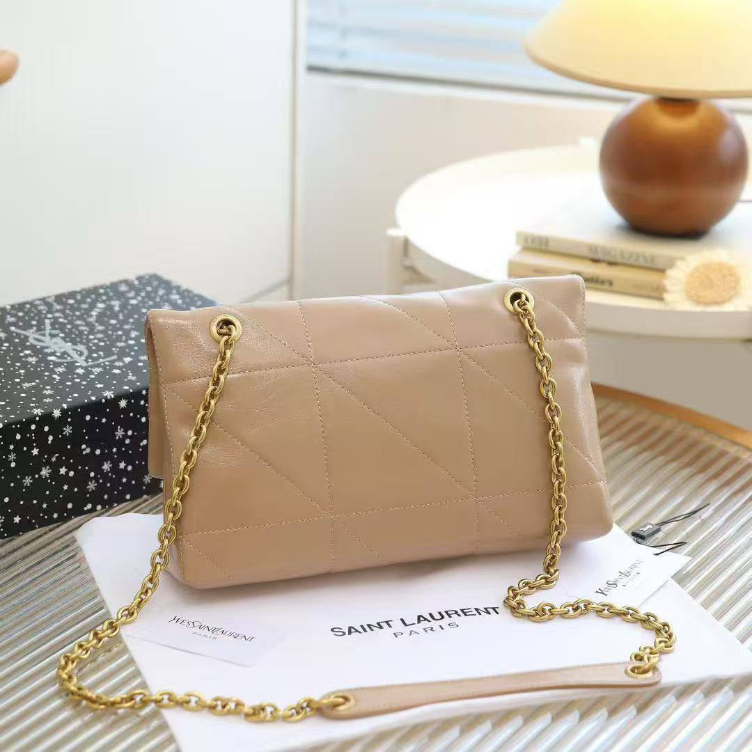 YSL
SIZE:L28*W8*H16.5cm
95 dhs✅

with box
🎁🎁🎁

Zain72
♥️♥️♥️