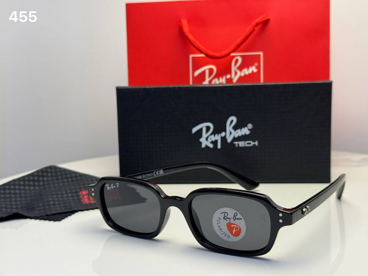 Ray Ban
55 dhs🇦🇪🇦🇪

Zain182
♥️♥️♥️