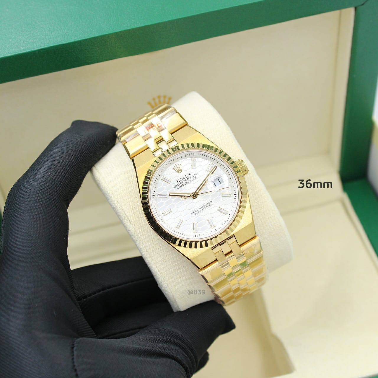 ROLEX LAND DWELLER UNISEX AUTOMATIC 36MM

260 dhs🪙🌺

Zain58
♥️♥️♥️