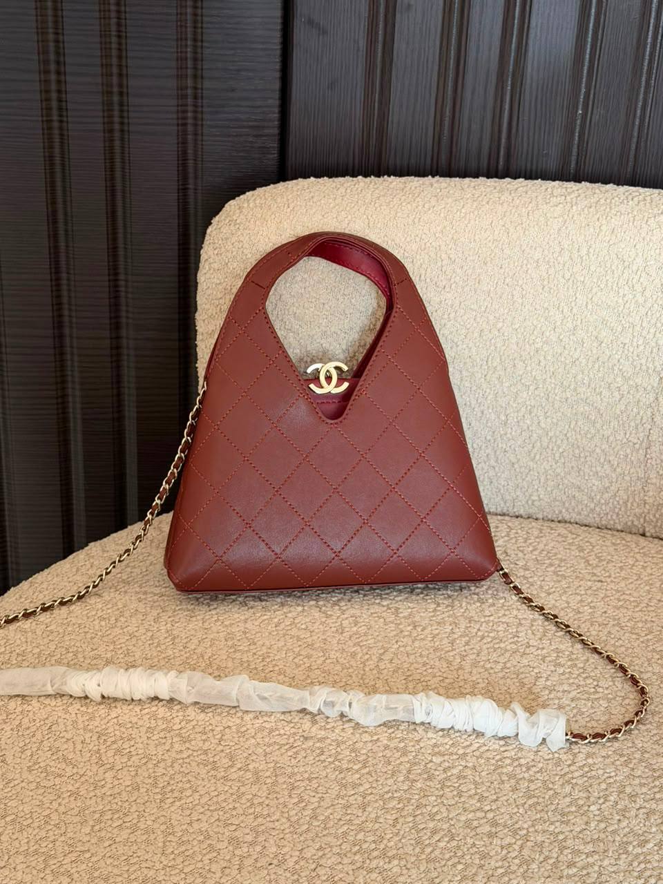 Chanel

270 dhs🇦🇪🇦🇪


Zain134
♥️♥️♥️