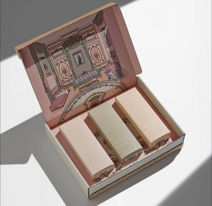 Assaf Set
100 ml
3 perfume box 
120 dhs💓

Zain60
💓💓💓