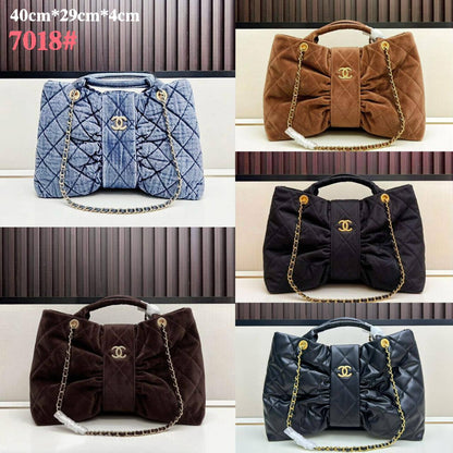 CHANEL 
150 dhs✅

Zain295
♥️♥️♥️