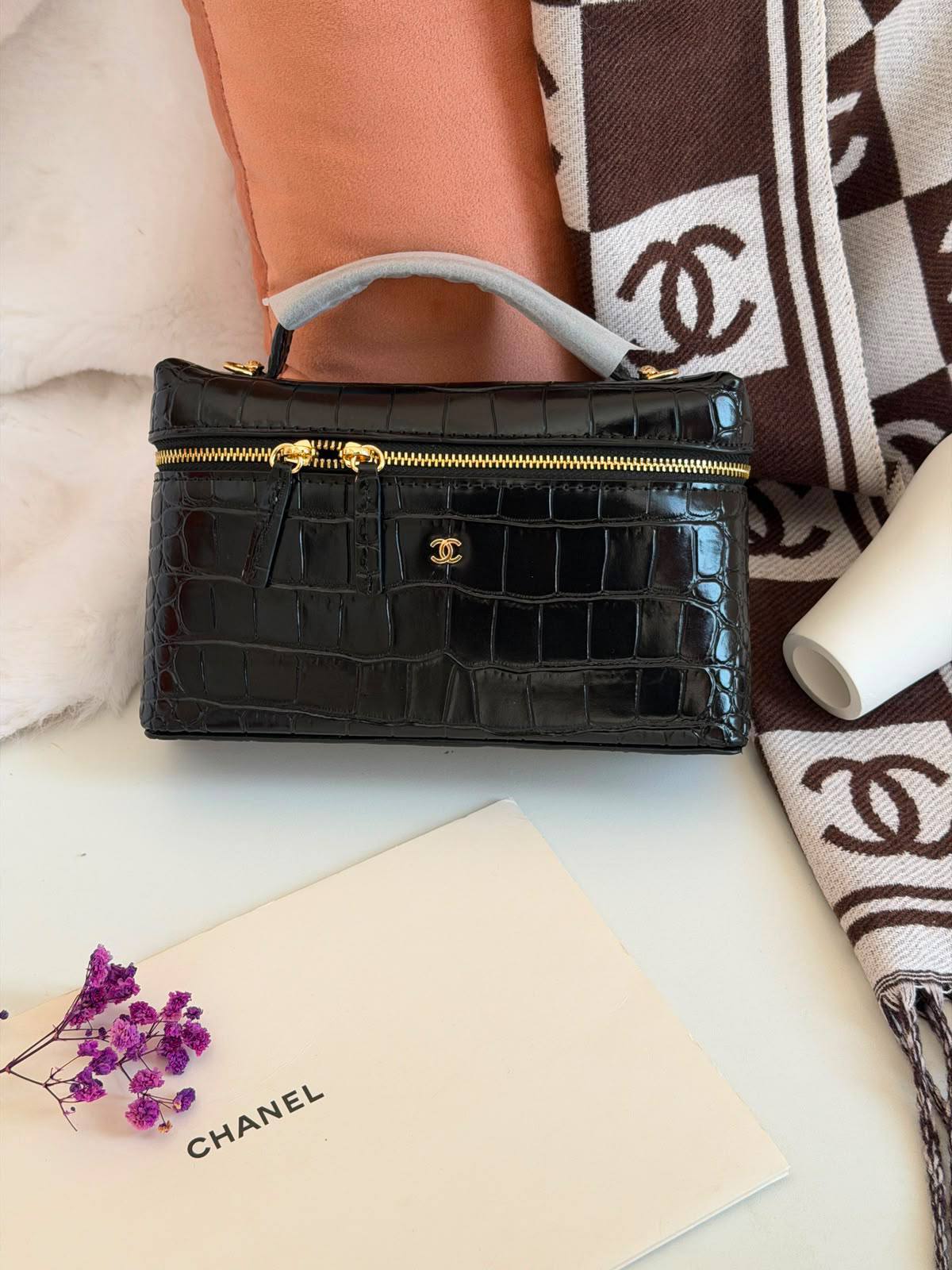 Chanel

220 dhs

Zain134
♥️♥️♥️