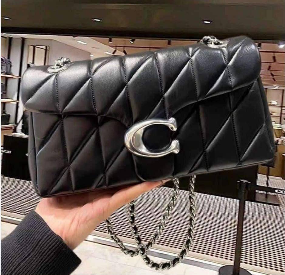 Coach
120 dhs🇦🇪🇦🇪
With box
Size26cm 
Good quality

Zain219
♥️♥️♥️