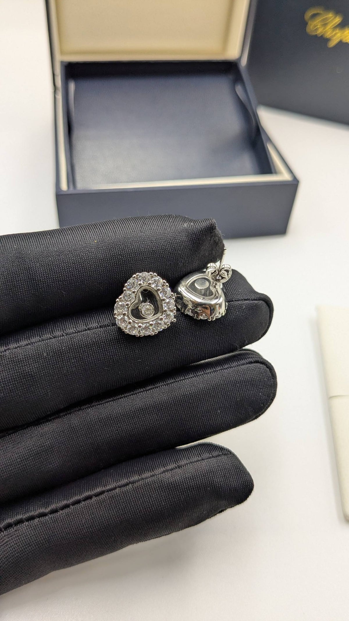Chopard
Master Quality
Necklace & Earrings

145 dhs🇦🇪 with Normal Box 🎁
200 dhs🇦🇪 with Master Box 🎁

Zain210
♥️♥️♥️