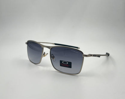 Oakley

Sunglasses 🕶️ 
good quality 💯
With master box 🗃️ 
50 dhs❣️

Zain273
♥️♥️♥️